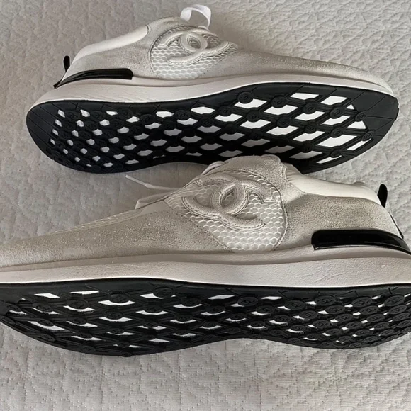 Chanel White Suede Men’s - Picture 4 of 6